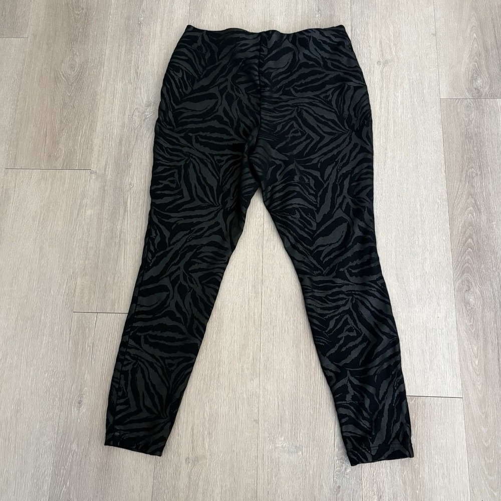 Inc International Concepts Pants Women's Medium Animal Print Ponte Skinny Black - Picture 3 of 11